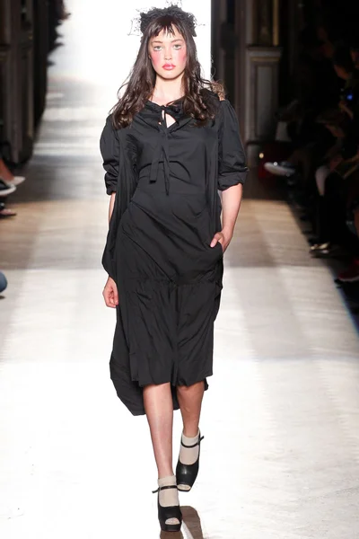 Look 11